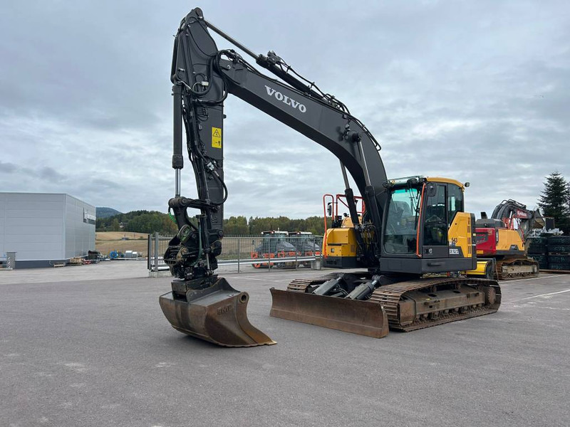 Volvo ECR 235 EL - Pelle sur chenille: photos 1 Volvo ECR 235 EL - Pelle sur chenille: photos 1