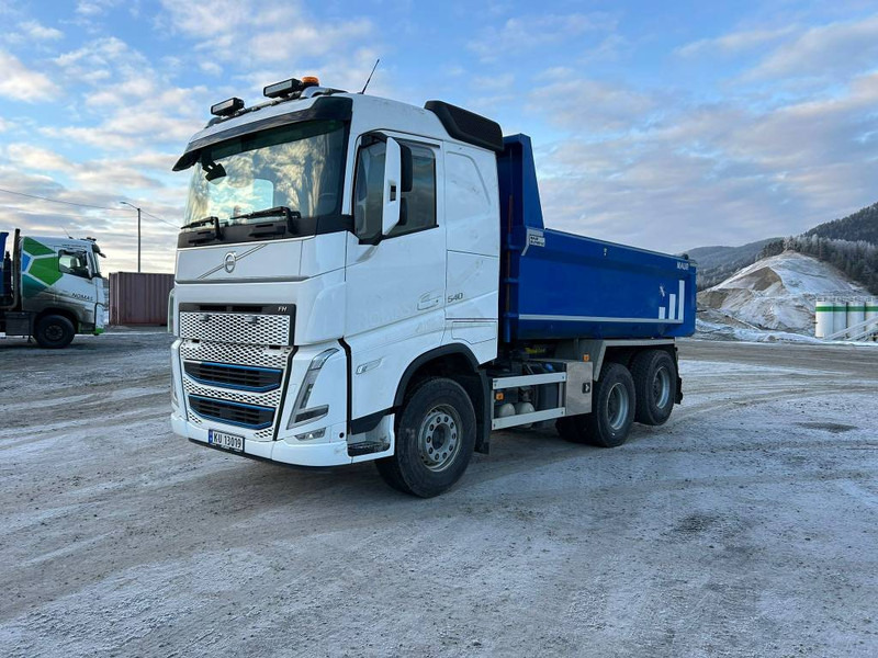 Volvo FH 540 6X4 + MAUR trippelkjerre - Camion benne: photos 1 Volvo FH 540 6X4 + MAUR trippelkjerre - Camion benne: photos 1