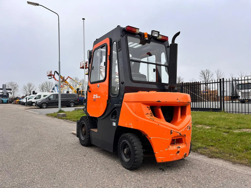 Chariot élévateur Doosan D25G PLUS: photos 6