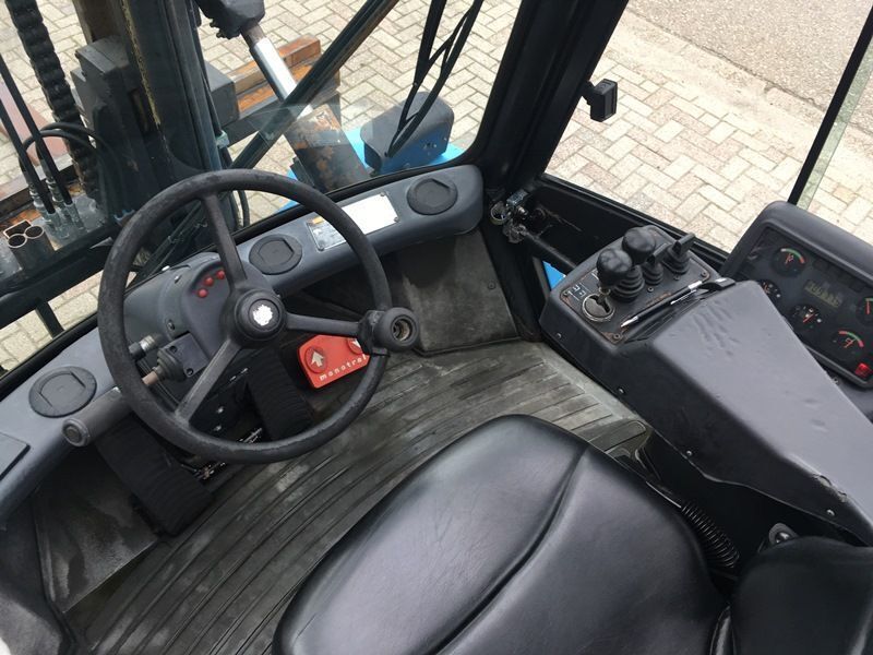 Chariot élévateur diesel Hyster H12.00XM: photos 9
