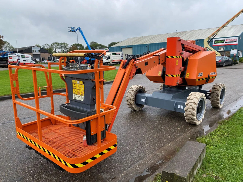 JLG 340AJ - Nacelle articulée: photos 5 JLG 340AJ - Nacelle articulée: photos 5
