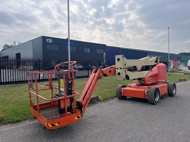 JLG E450AJ - Nacelle articulée: photos 2 JLG E450AJ - Nacelle articulée: photos 2