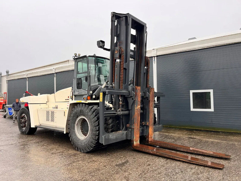 Kalmar DCG330-12LB - Chariot élévateur diesel: photos 4 Kalmar DCG330-12LB - Chariot élévateur diesel: photos 4