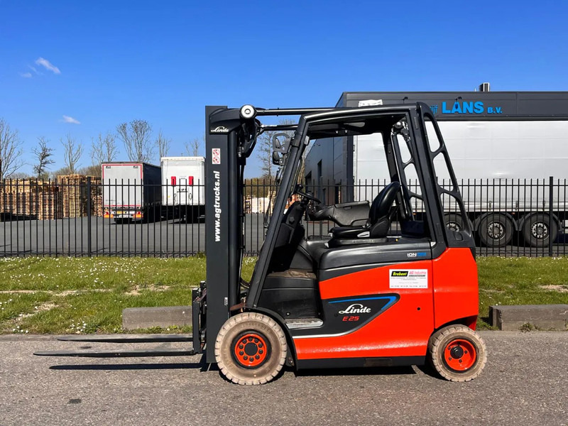 Linde E25H-01/600 - Chariot élévateur électrique: photos 2 Linde E25H-01/600 - Chariot élévateur électrique: photos 2