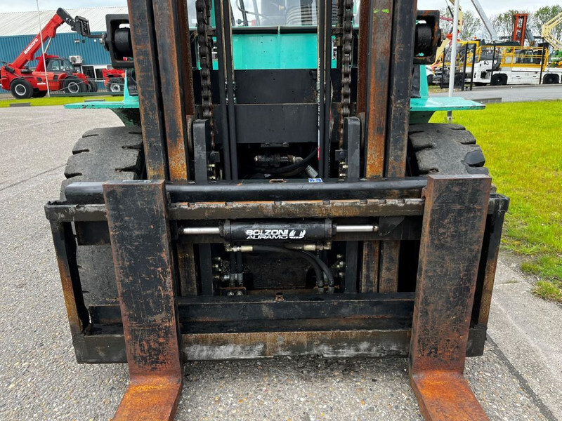 Chariot élévateur diesel Mitsubishi FD45: photos 6