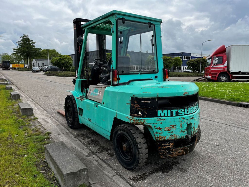 Chariot élévateur diesel Mitsubishi FD45: photos 8