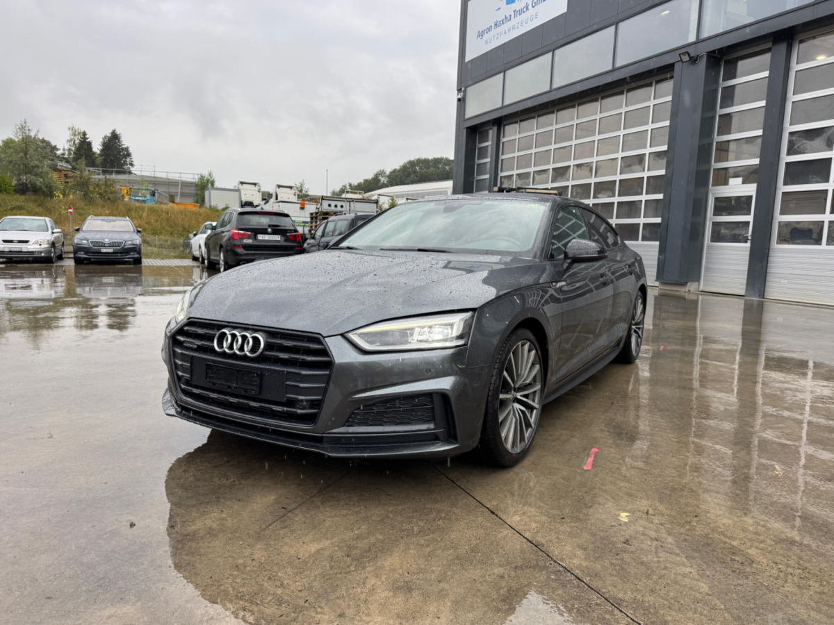 AUDI A5 2.0TFSI QUATTRO S-Line - Voiture: photos 1 AUDI A5 2.0TFSI QUATTRO S-Line - Voiture: photos 1
