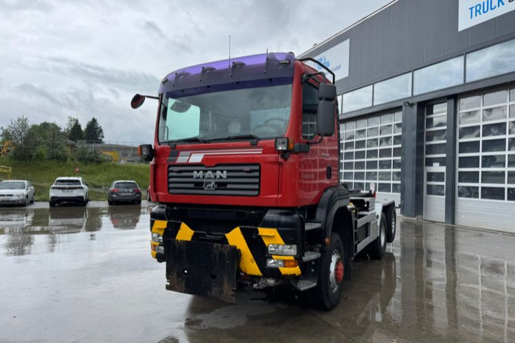 MAN TGA 28.440 6x4-4 - Camion ampliroll: photos 1 MAN TGA 28.440 6x4-4 - Camion ampliroll: photos 1