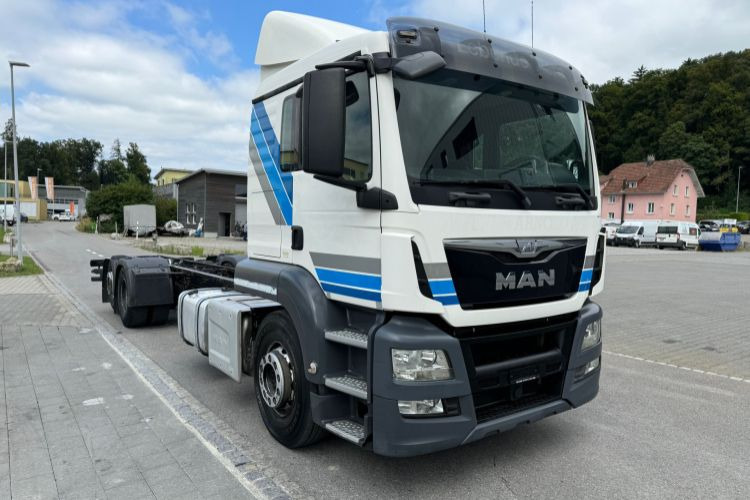 MAN TGS 26.440 6x2 Chassis - Châssis cabine: photos 3 MAN TGS 26.440 6x2 Chassis - Châssis cabine: photos 3