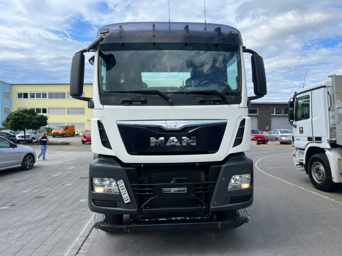 MAN TGS 35.480 10x4 10m3 Förderband 17M Liebherr - Camion malaxeur: photos 2 MAN TGS 35.480 10x4 10m3 Förderband 17M Liebherr - Camion malaxeur: photos 2