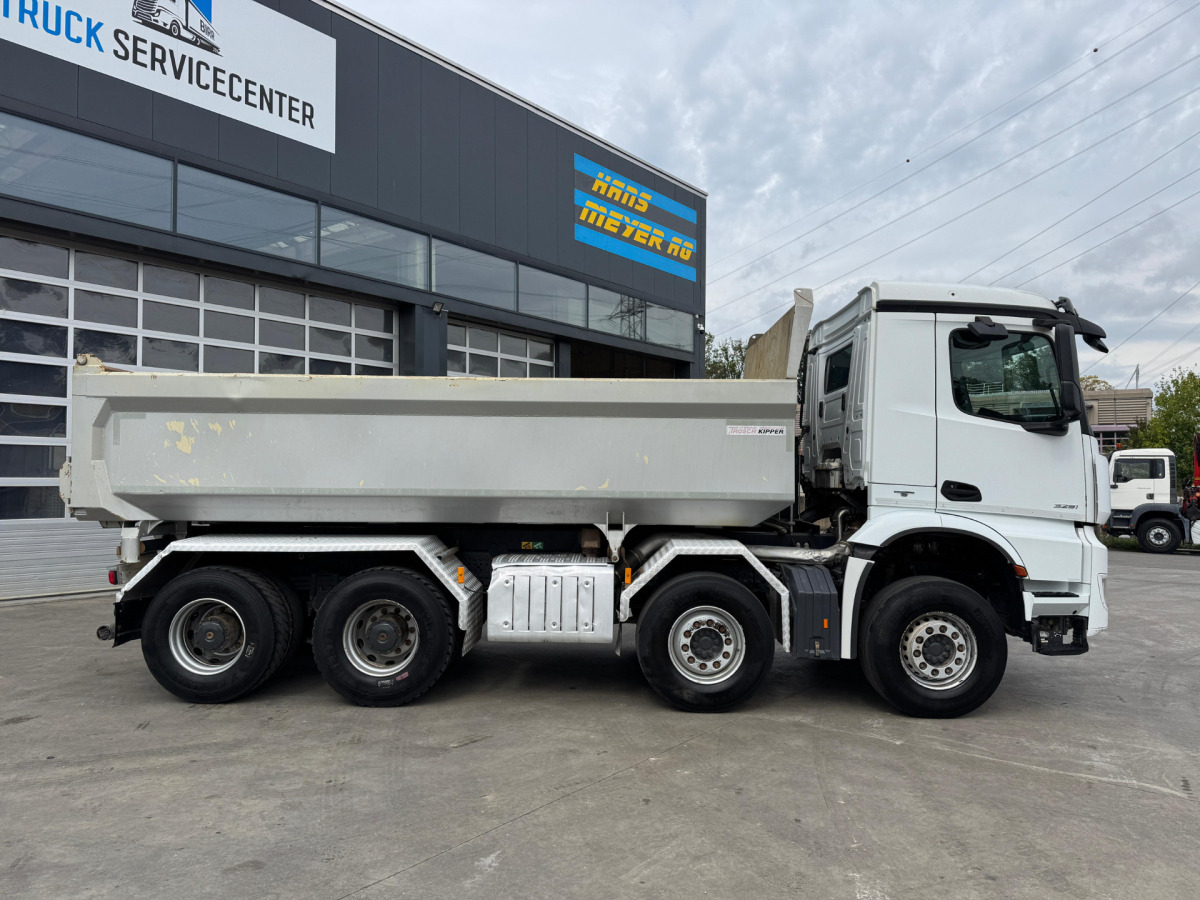 MERCEDES Arocs 3251 8x4 2 Seitenkipper Bormatik - Camion benne: photos 5 MERCEDES Arocs 3251 8x4 2 Seitenkipper Bormatik - Camion benne: photos 5