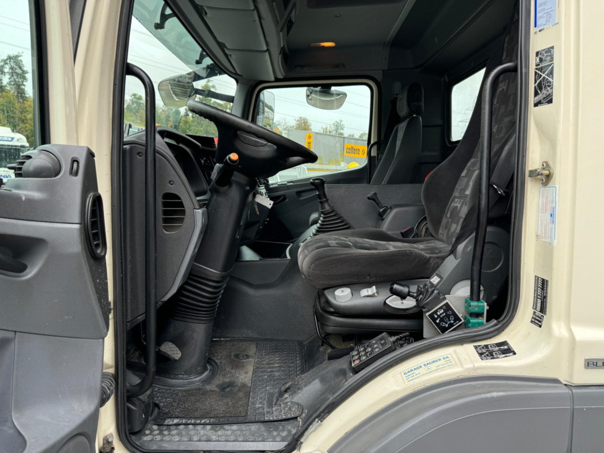 Camion benne, Camion grue MERCEDES Atego 1329 4x2 Hiab 088-2: photos 16