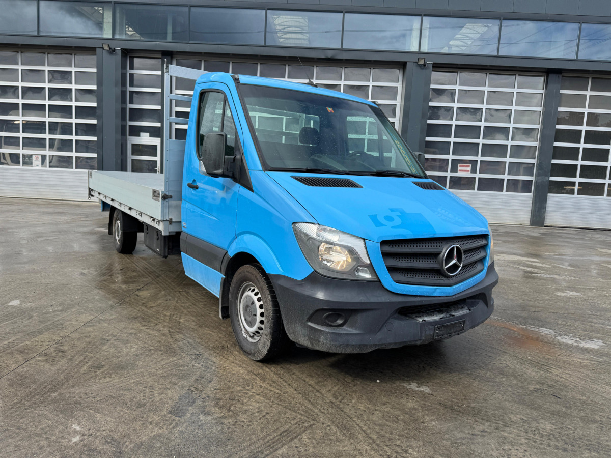 MERCEDES Sprinter 316 CDI - Utilitaire plateau: photos 2 MERCEDES Sprinter 316 CDI - Utilitaire plateau: photos 2