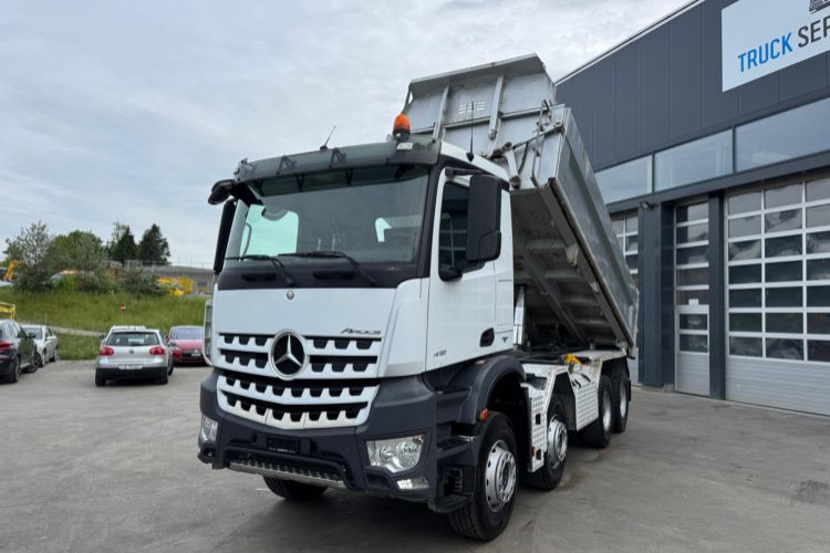 Mercedes-Benz Arocs 4151 8x4 Moser - Camion benne: photos 1 Mercedes-Benz Arocs 4151 8x4 Moser - Camion benne: photos 1