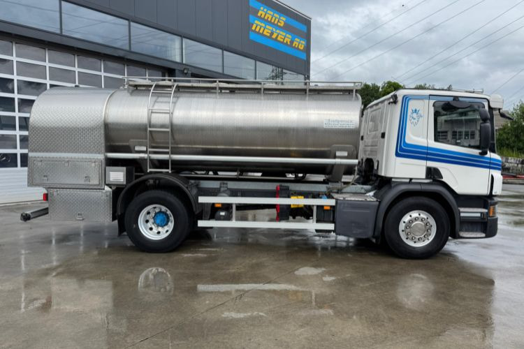 Scania P450 4x2 Jansky 10500 - Camion citerne: photos 4 Scania P450 4x2 Jansky 10500 - Camion citerne: photos 4