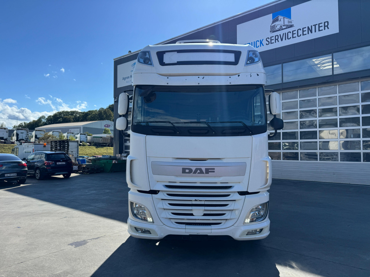 DAF XF460 4x2 - Tracteur routier: photos 2 DAF XF460 4x2 - Tracteur routier: photos 2