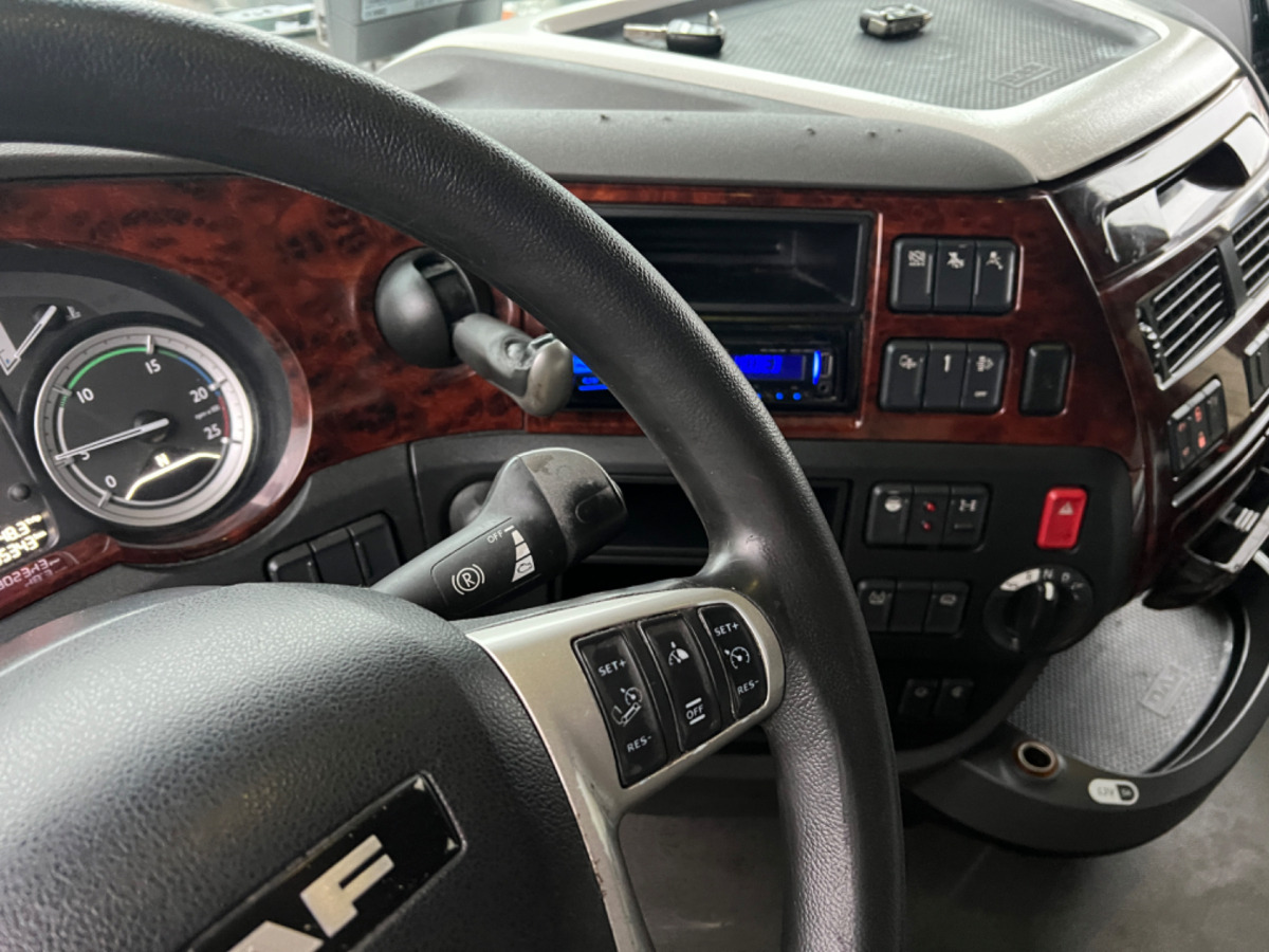 Tracteur routier DAF XF460 SUPERSPACE: photos 13