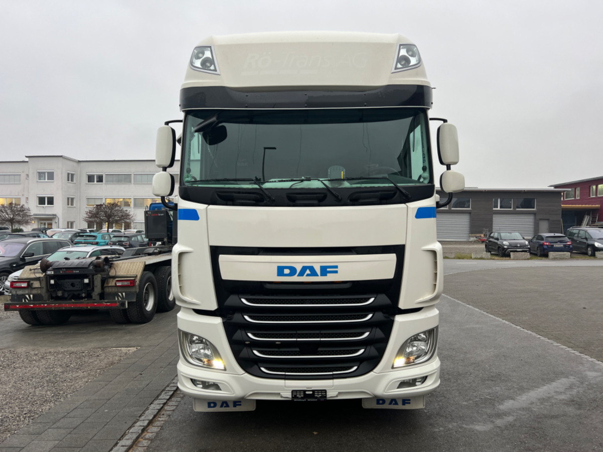 DAF XF460 SUPERSPACE - Tracteur routier: photos 2 DAF XF460 SUPERSPACE - Tracteur routier: photos 2