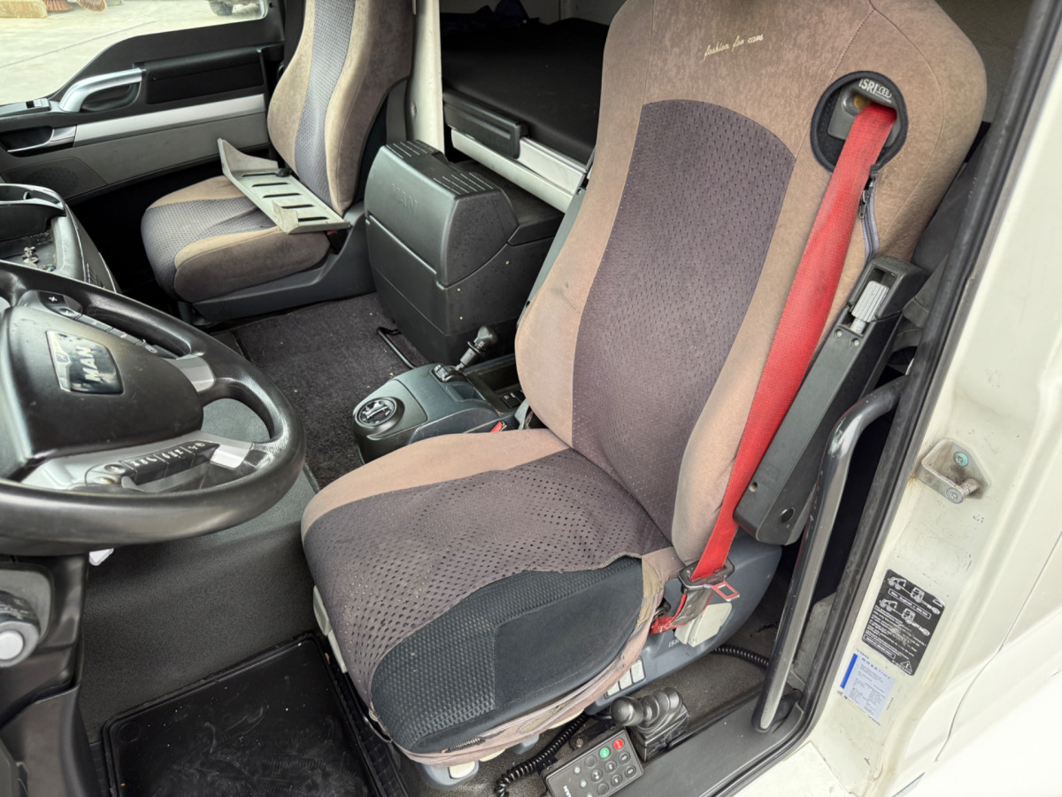 MAN TGS 18.440 Hydraulikpumpe en crédit-bail MAN TGS 18.440 Hydraulikpumpe: photos 12 MAN TGS 18.440 Hydraulikpumpe en crédit-bail MAN TGS 18.440 Hydraulikpumpe: photos 12