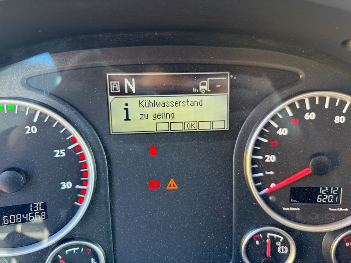 Tracteur routier MAN TGX 18.500 4x2 (Engine defect): photos 14 Tracteur routier MAN TGX 18.500 4x2 (Engine defect): photos 14