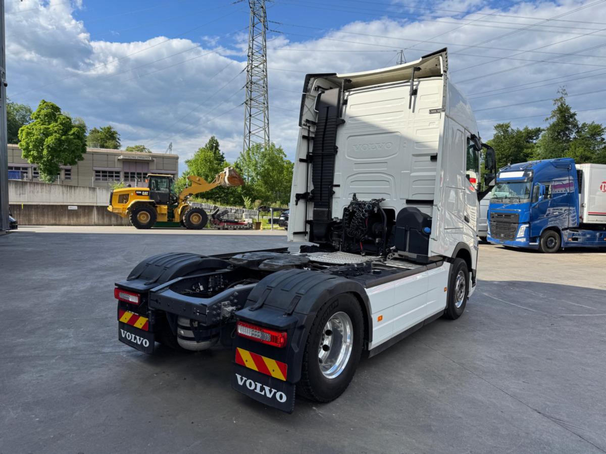 VOLVO FH-460 4x2 C5273 - Tracteur routier: photos 4 VOLVO FH-460 4x2 C5273 - Tracteur routier: photos 4