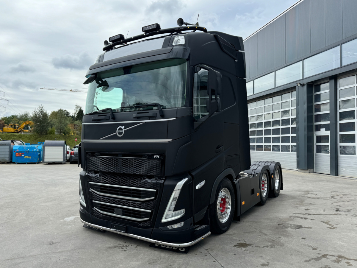 VOLVO FH-500 TC 6x2 - Tracteur routier: photos 1 VOLVO FH-500 TC 6x2 - Tracteur routier: photos 1