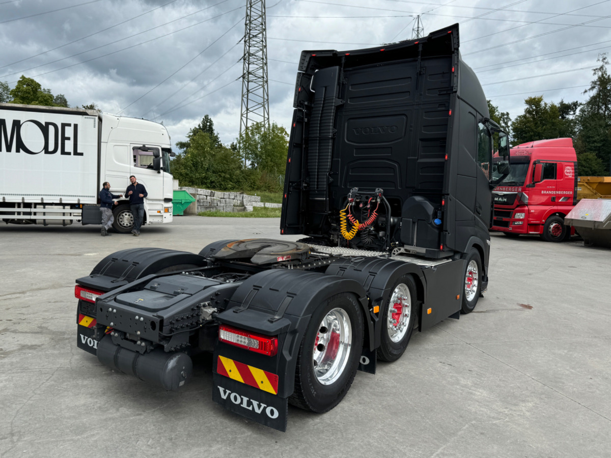 VOLVO FH-500 TC 6x2 - Tracteur routier: photos 5 VOLVO FH-500 TC 6x2 - Tracteur routier: photos 5