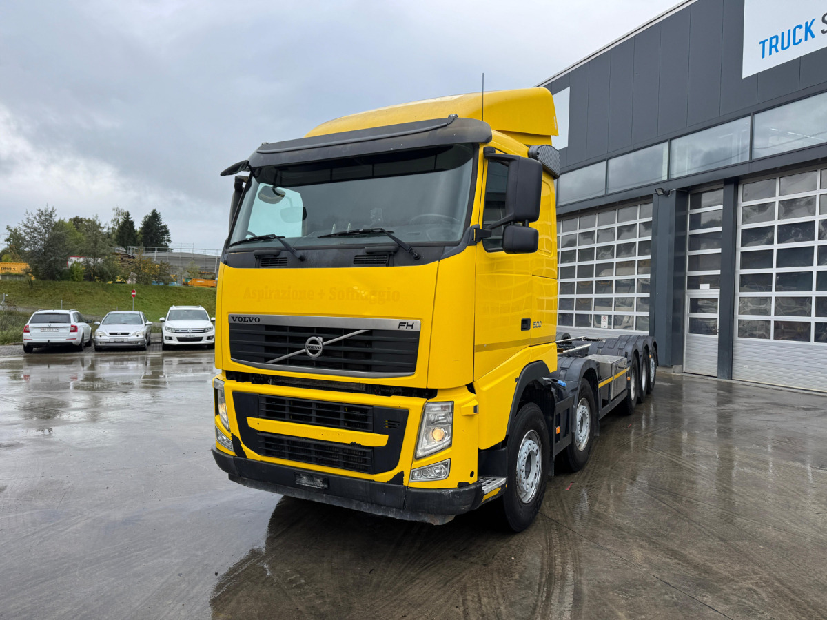 VOLVO FH-500 10x4 - Châssis cabine: photos 1 VOLVO FH-500 10x4 - Châssis cabine: photos 1