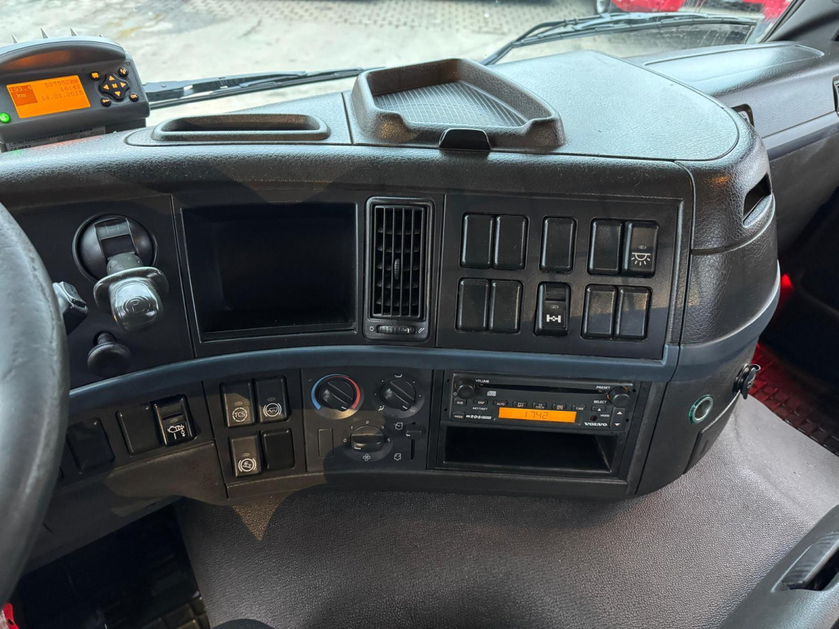 Camion multibenne VOLVO FM-400 4x2 UT GIGANT 18T: photos 14 Camion multibenne VOLVO FM-400 4x2 UT GIGANT 18T: photos 14