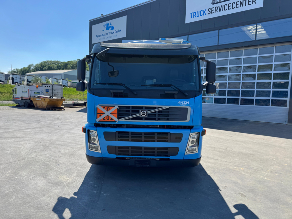VOLVO FM-500 6x2 Tankwagen - Camion citerne: photos 3 VOLVO FM-500 6x2 Tankwagen - Camion citerne: photos 3