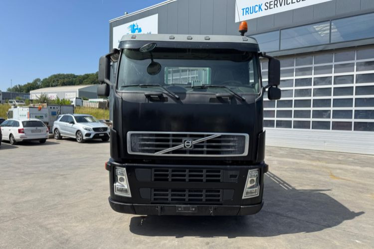Volvo FH-460 6x2 PK16502-4 - Camion grue: photos 4 Volvo FH-460 6x2 PK16502-4 - Camion grue: photos 4