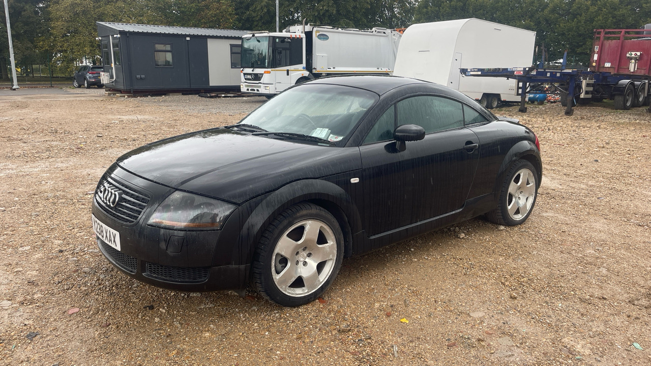 AUDI TT - Voiture: photos 2 AUDI TT - Voiture: photos 2
