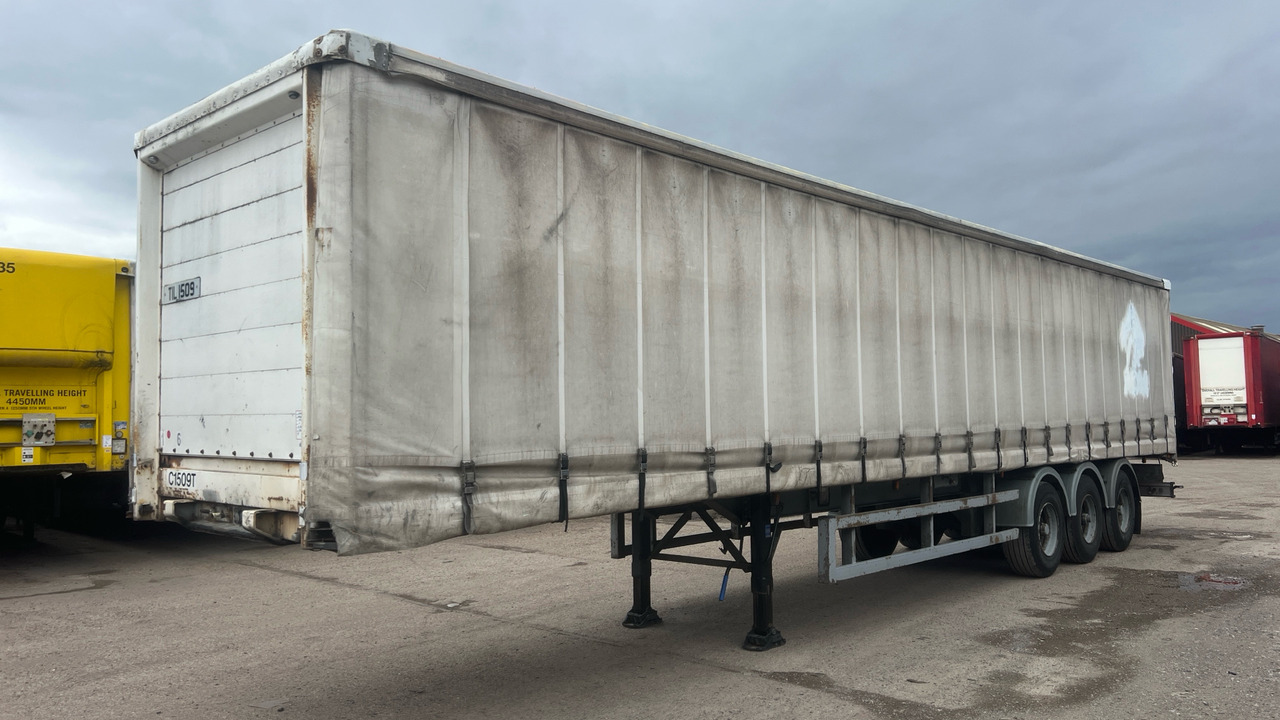 CRANE FRUEHAUF CURTAINSIDE - Semi-remorque rideaux coulissants: photos 4 CRANE FRUEHAUF CURTAINSIDE - Semi-remorque rideaux coulissants: photos 4
