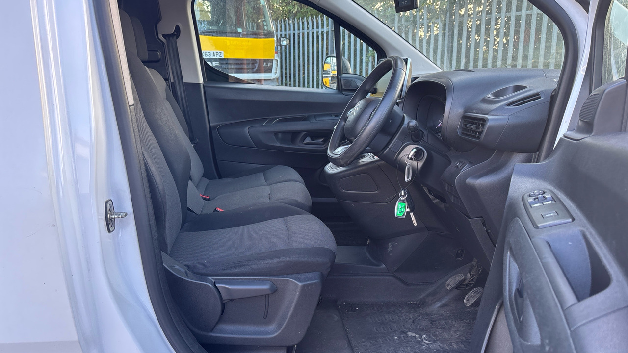 Citroen Berlingo 650 1.6 BLUE HDI 75PS - Fourgonnette: photos 5 Citroen Berlingo 650 1.6 BLUE HDI 75PS - Fourgonnette: photos 5
