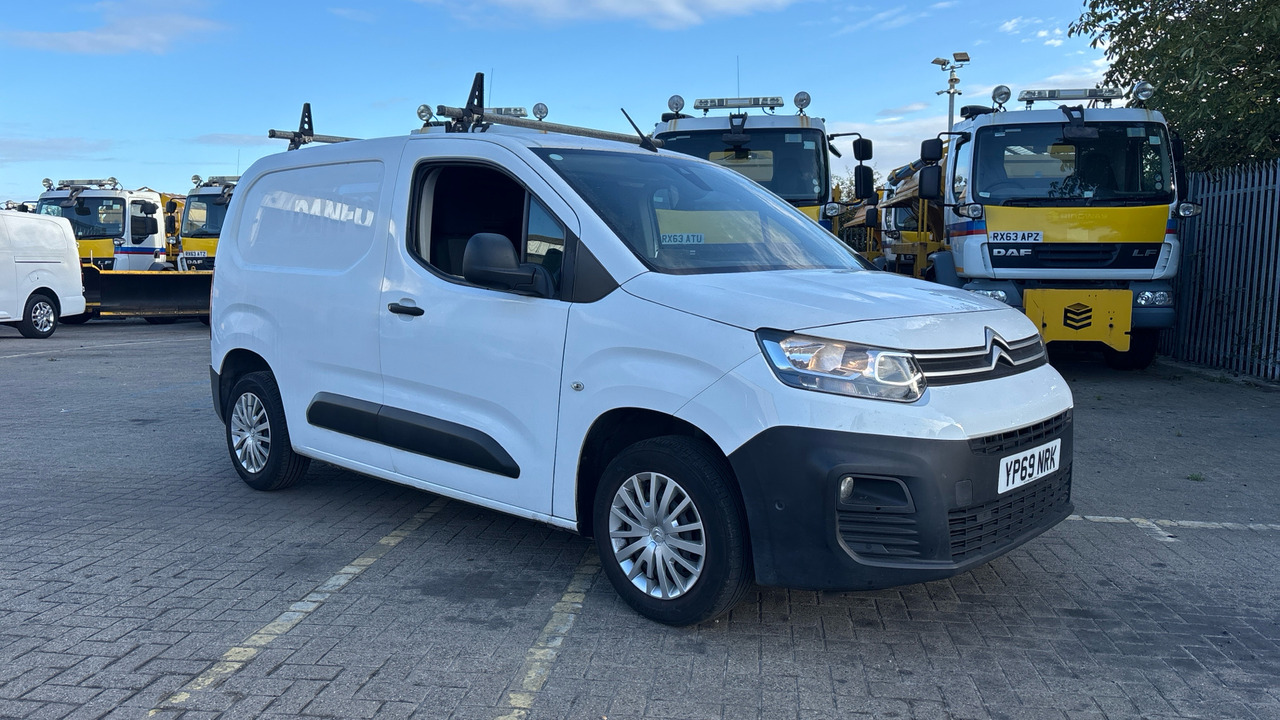 Citroen Berlingo 650 1.6 BLUE HDI 75PS - Fourgonnette: photos 1 Citroen Berlingo 650 1.6 BLUE HDI 75PS - Fourgonnette: photos 1