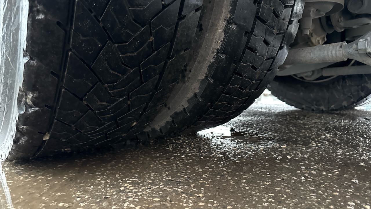 Camion à rideaux coulissants DAF CF 260: photos 21