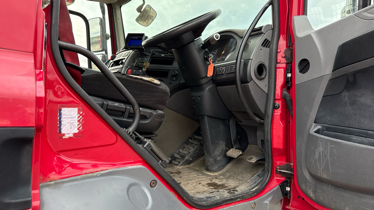 DAF CF 290 - Camion plateau, Camion grue: photos 5 DAF CF 290 - Camion plateau, Camion grue: photos 5