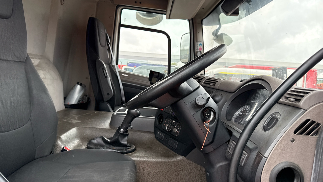 DAF CF 320 - Camion frigorifique: photos 5 DAF CF 320 - Camion frigorifique: photos 5