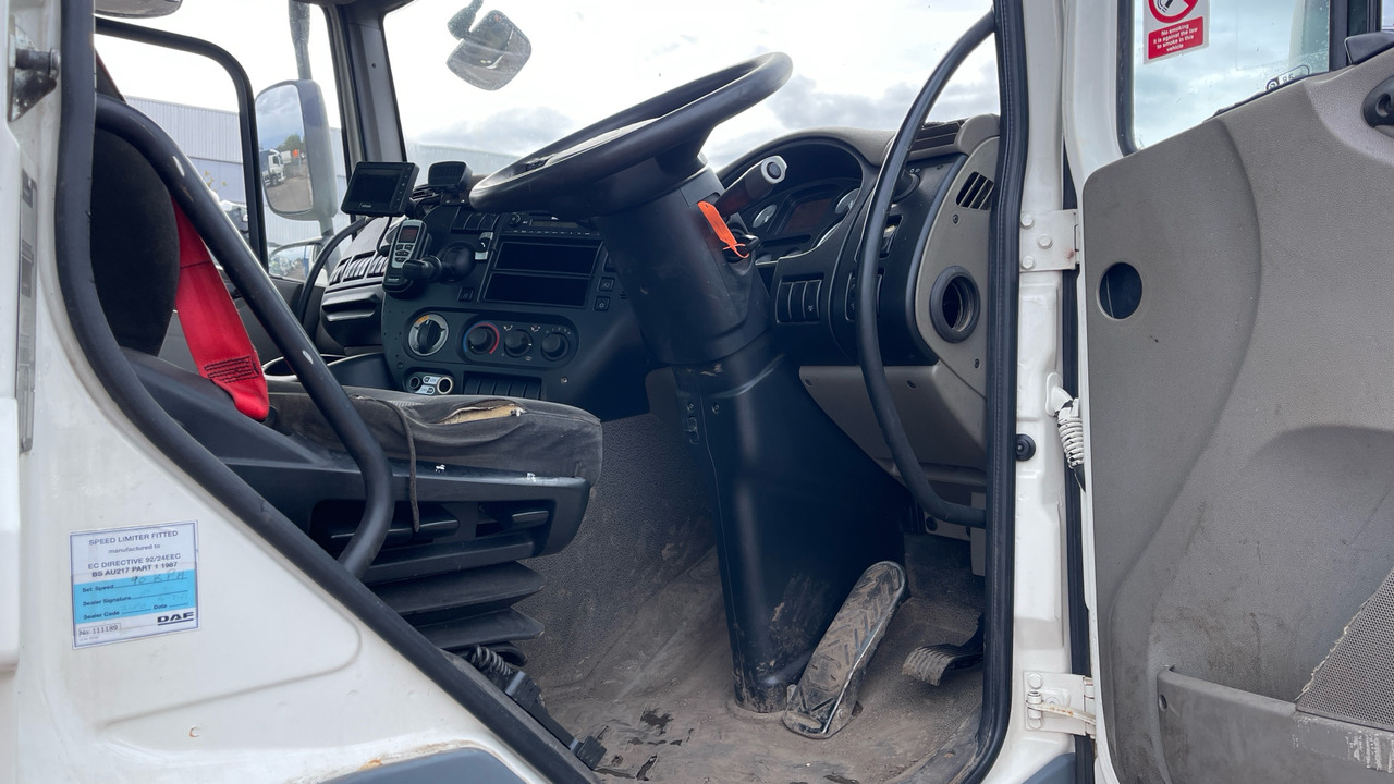 DAF CF 75.310 - Remorqueuse: photos 5 DAF CF 75.310 - Remorqueuse: photos 5