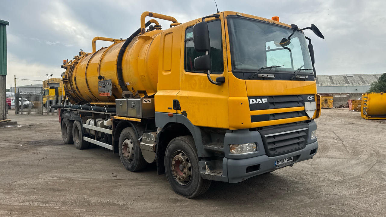 DAF CF 85.360 - Camion hydrocureur: photos 1 DAF CF 85.360 - Camion hydrocureur: photos 1