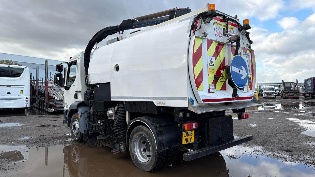 DAF LF 220 - Balayeuse de voirie: photos 3 DAF LF 220 - Balayeuse de voirie: photos 3