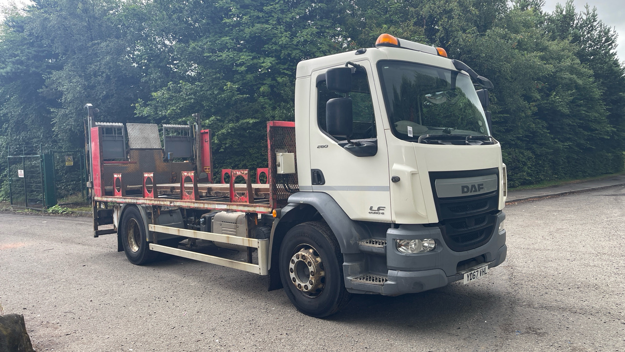 DAF LF 280 - Camion plateau: photos 1 DAF LF 280 - Camion plateau: photos 1