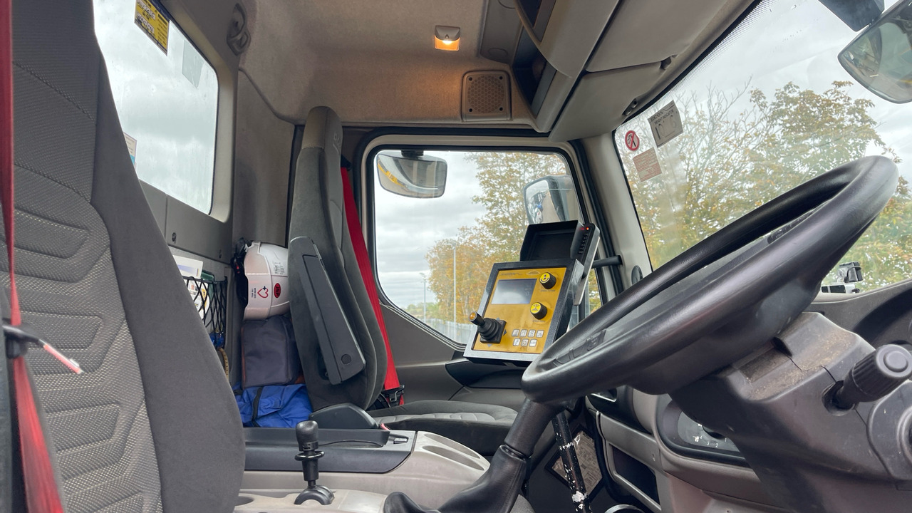 DAF LF 55.220 - Engin de déneigement: photos 5 DAF LF 55.220 - Engin de déneigement: photos 5