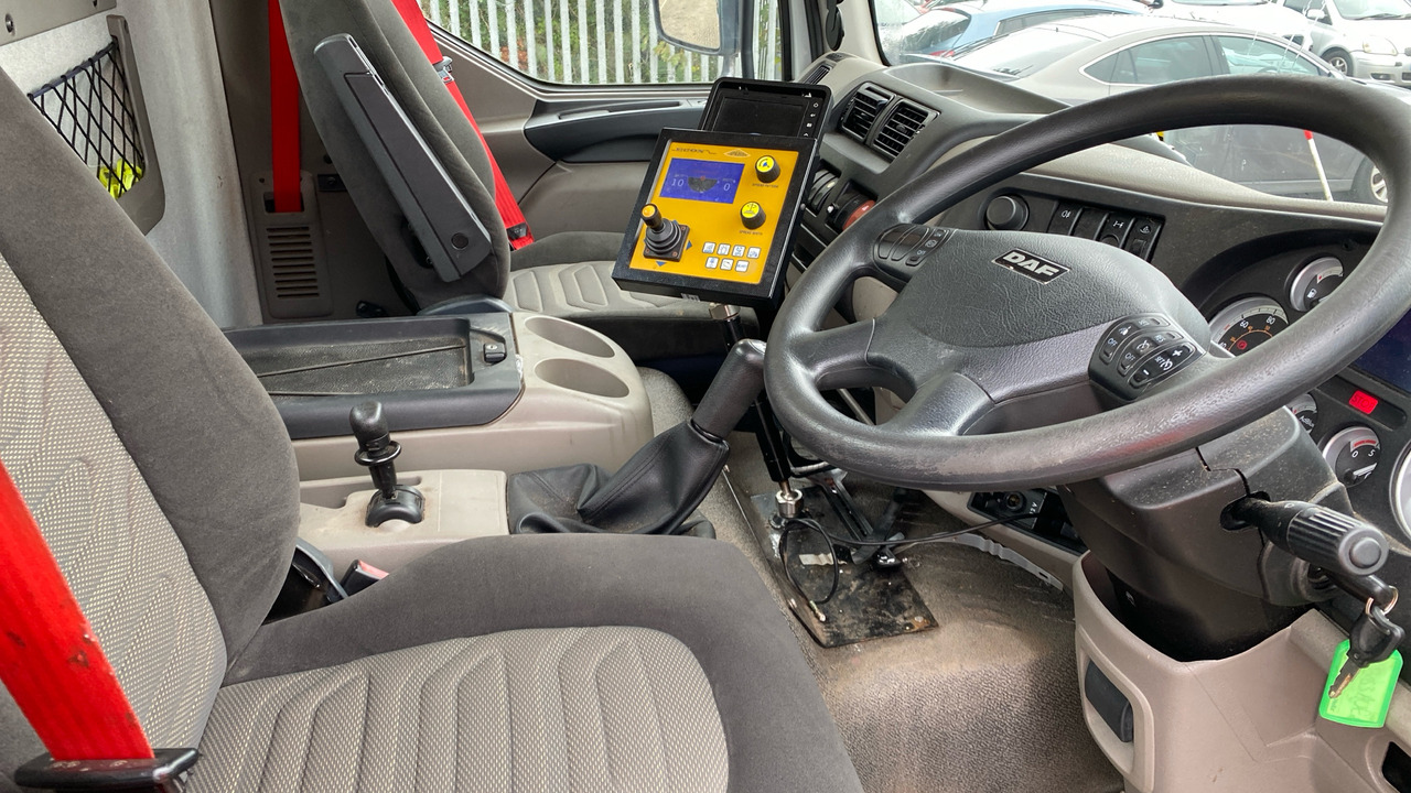 DAF LF 55.220 - Engin de déneigement: photos 5 DAF LF 55.220 - Engin de déneigement: photos 5