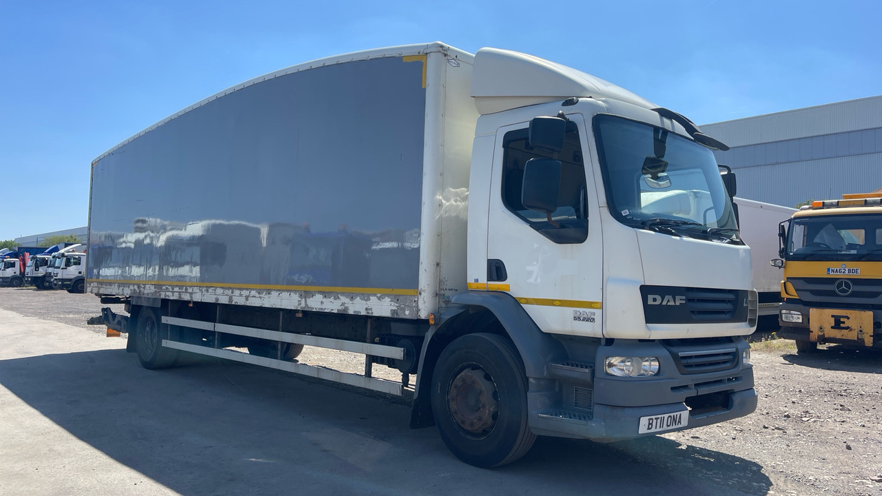 DAF LF 55.220 - Camion fourgon: photos 1 DAF LF 55.220 - Camion fourgon: photos 1