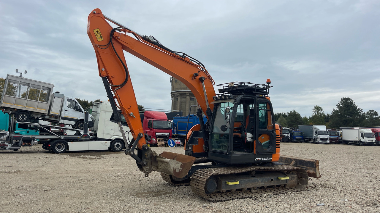 DOOSAN DX140LCR-5 - Pelle sur chenille: photos 2 DOOSAN DX140LCR-5 - Pelle sur chenille: photos 2