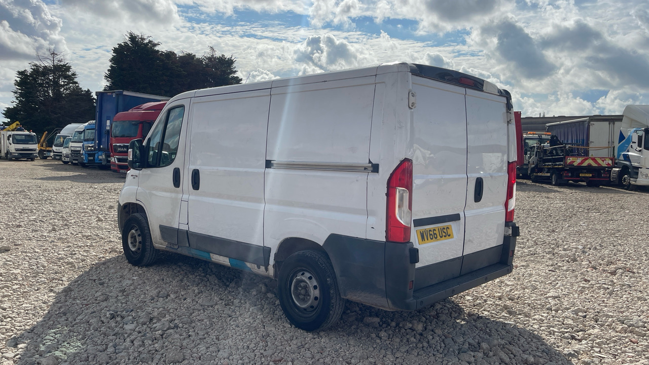 FIAT DUCATO 2.3 MULTIJET 130PS - Fourgonnette: photos 3 FIAT DUCATO 2.3 MULTIJET 130PS - Fourgonnette: photos 3