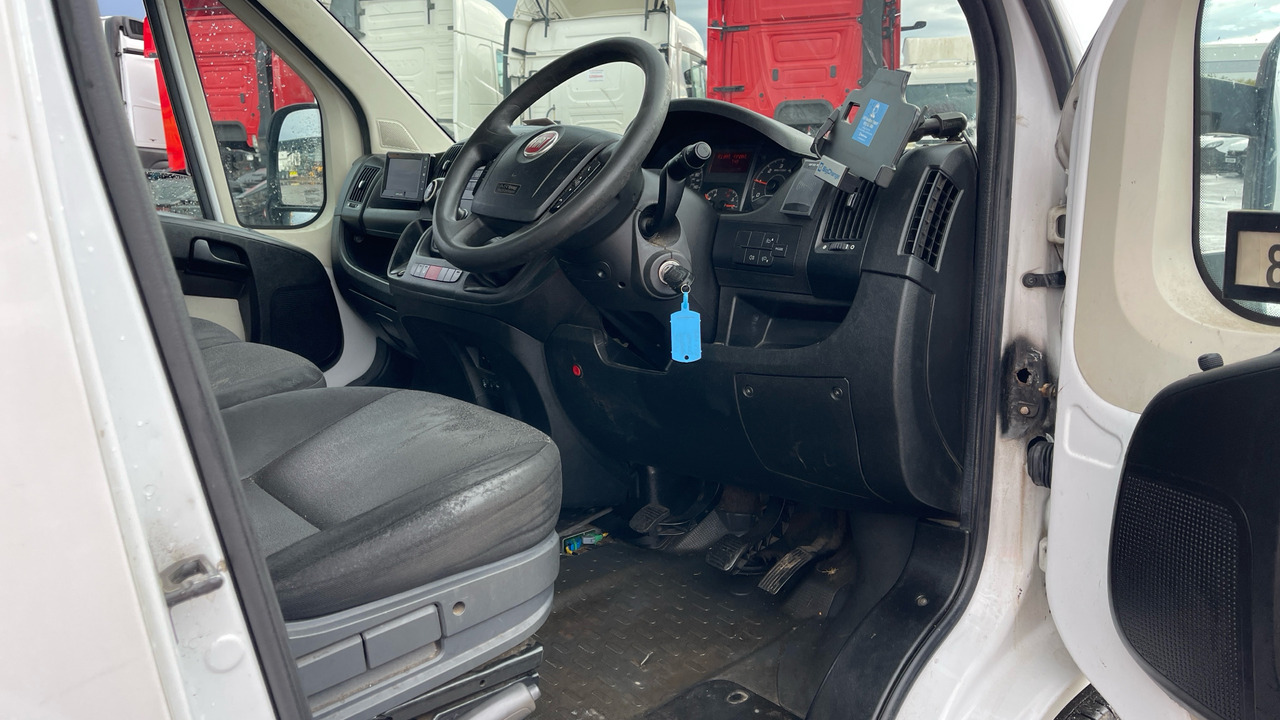 FIAT DUCATO 35 2.3 MULTIJET 130PS - Utilitaire plateau: photos 5 FIAT DUCATO 35 2.3 MULTIJET 130PS - Utilitaire plateau: photos 5