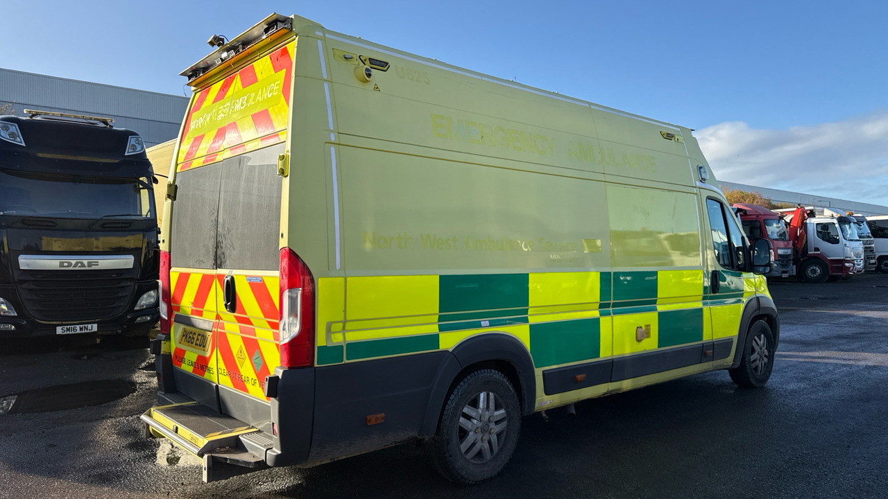 FIAT DUCATO 42 MULTIJET II - Ambulance: photos 4 FIAT DUCATO 42 MULTIJET II - Ambulance: photos 4