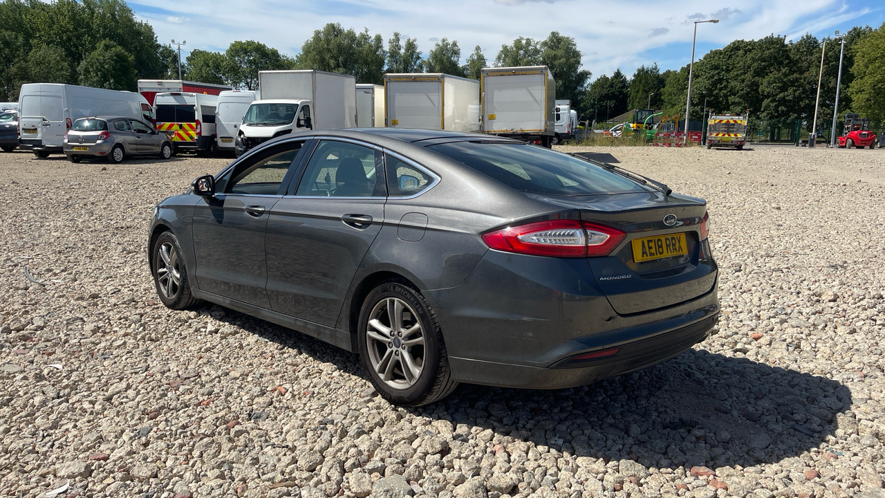 FORD MONDEO 2.0 TDCI - Voiture à hayon: photos 3 FORD MONDEO 2.0 TDCI - Voiture à hayon: photos 3